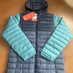 新品未使用品◆Columbia◆ フード付き中綿アウター　155ー165センチ