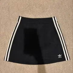 adidas レディース　ミニスカートのサムネイル