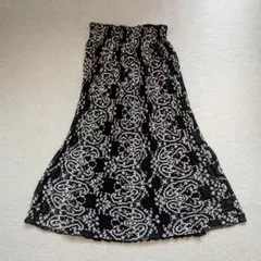 美品 ペイズリー柄 プリーツロングスカート 黒 ウエストゴ厶 リバーシブルのサムネイル