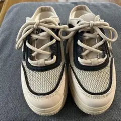 スポーツファッション スニーカー ベージュ/ベージュブラック