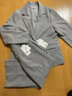 ハニーズ スーツ