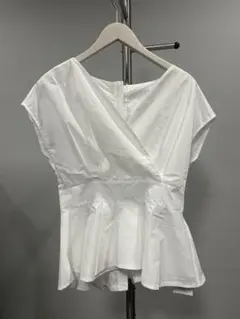 新品未使用GRLグレイルM トップス ブラウス白ホワイト美品カットソートップス