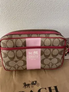 美品 COACH シグネチャー ハンドバッグ 赤 - メルカリ
