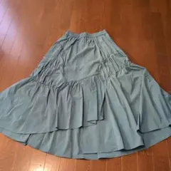 ヴェロフォンナ　アシンメトリースカートのサムネイル
