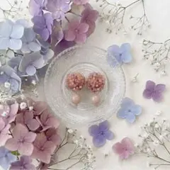 【ピアス変更可】紫陽花カラー＊ぷっくりビーズのイヤリング 母の日 プチギフト ☾