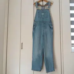 タイムセール！未使用　Levi's　 ライトブルー 　オーバーオール　サイズМ