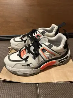 DIESEL S-KIPPER LOW TREK II 27.0のサムネイル