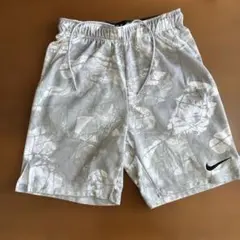 NIKE メンズ ショートパンツ グレー リーフ柄