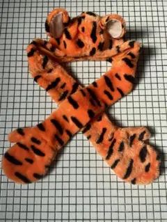 ディズニー　マフラーキャップ　ティガー