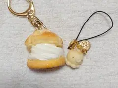 国内作家様 ハンドメイドストラップ 2つ