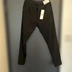 ユニクロ + J ウールブレンドタックテーパードパンツ
