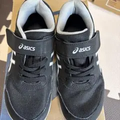 asics LAZERBEAM キッズスニーカー ブラック
