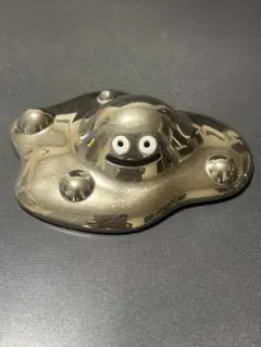 希少美品】メタルスライム ドラクエ キャラクターグッズ 金属製 文鎮