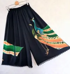 昭和レトロ黒留袖〜•個性派ワイドパンツ
