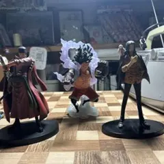 ワンピース フィギュアセット ルフィ ゾロ ロブルッチ