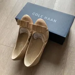 COLE HAAN パンプス ベージュ リボンのサムネイル