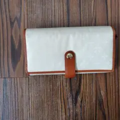 russet ラシット 長財布 モノグラム柄のサムネイル