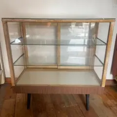 2078 英国ビンテージ ガラスケース 飾り棚 キャビネット 店舗什器 イギリス 2078 英国ビンテージ ガラスケース 飾り棚 キャビネット 店舗什器
