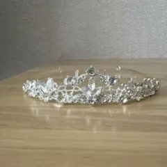 シルバー ティアラ