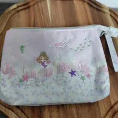 Item thumbnail for item 05d0a29e-8588-4f03-a25f-2812633242a6