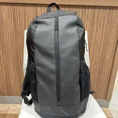 値下げ中TIGORA バックパック ブラックのサムネイル