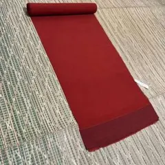 【新品未使用】色無地＜赤色・紬・無地文＞長さ５ｍ１０ｃｍ　正絹　反物のサムネイル