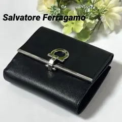 【極美品】Salvatore Ferragamo ガンチーニクロジャーコンパクト