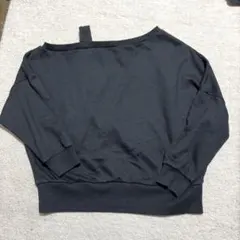 【最終値下げ】INGNI M 黒肩出しスウェット