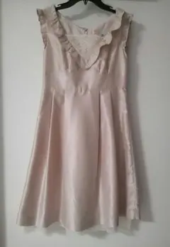 フェルゥ♡フリルとレースが可愛らしいワンピース