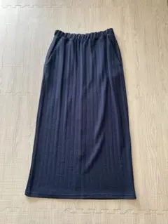 ネイビーナローロングスカート