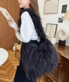 定価3999円　新品タグ付　 moment+ フェイクファービッグトートバッグ