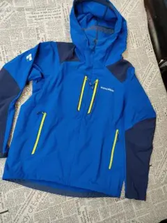 モンベルmont-bell　ロッシュパーカ　アウトドアウェア　トレッキングウェア