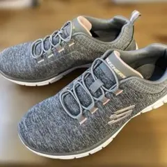 スケッチャーズSkechers グレー/ピンク スニーカー23センチスリッポン