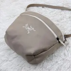 ARC'TERYX Mantis2 2way ショルダーバッグ ベージュ