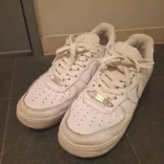 NIKE AIR FORCE 1 スニーカー