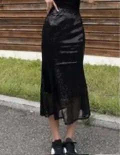 黒 タイトスカート ロング丈　スパンコール