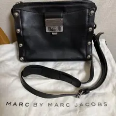 MARC BY MARC JACOBS ブラックショルダーバッグ