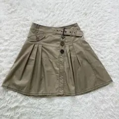 希少✨　バーバリーブルーレーベル　ひざ丈スカート　Mサイズ　ブラウン　ボタンのサムネイル
