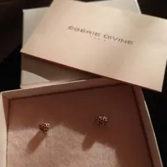 ピアス♡ルビー×（台座18WG＆18YG）よく見るとハートの形