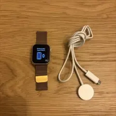 Apple Watch SE (第2世代) 40mmGPS アルミニウム充電器付