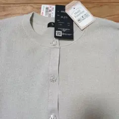 アベイル　ラメアゼクルー　ビジューボタン　カーディガン