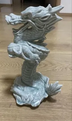陶器製 龍の置物 青磁色 ドラゴン フィギュアのサムネイル