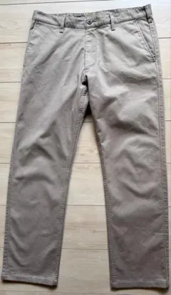 ☆UNIQLOユニクロ防風ストレッチスリムフィットチノ ベージュW85