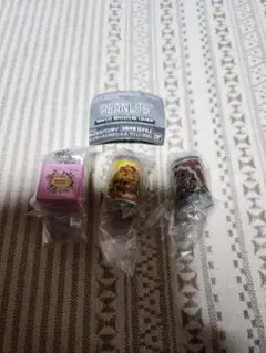 ピーナッツ　ビスケットミニチュアチャーム　スヌーピー　ガチャガチャ