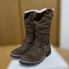 ブラウンファー付きムートンブーツ
