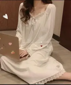 ホワイト ネグリジェ レーストリム付き