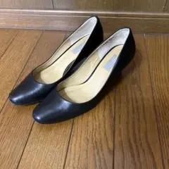 マーガレットハウエル黒 レザー パンプス