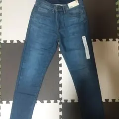 【新品未使用】ユニクロ EZYジーンズ M