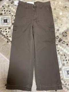 ユニクロ　kidsブラウンカーゴパンツ 調整可能な裾付き