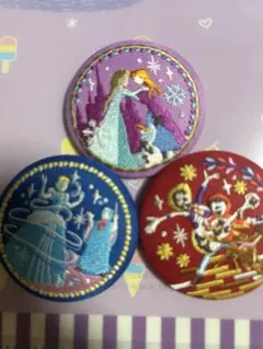 ディズニー刺繍缶バッチ